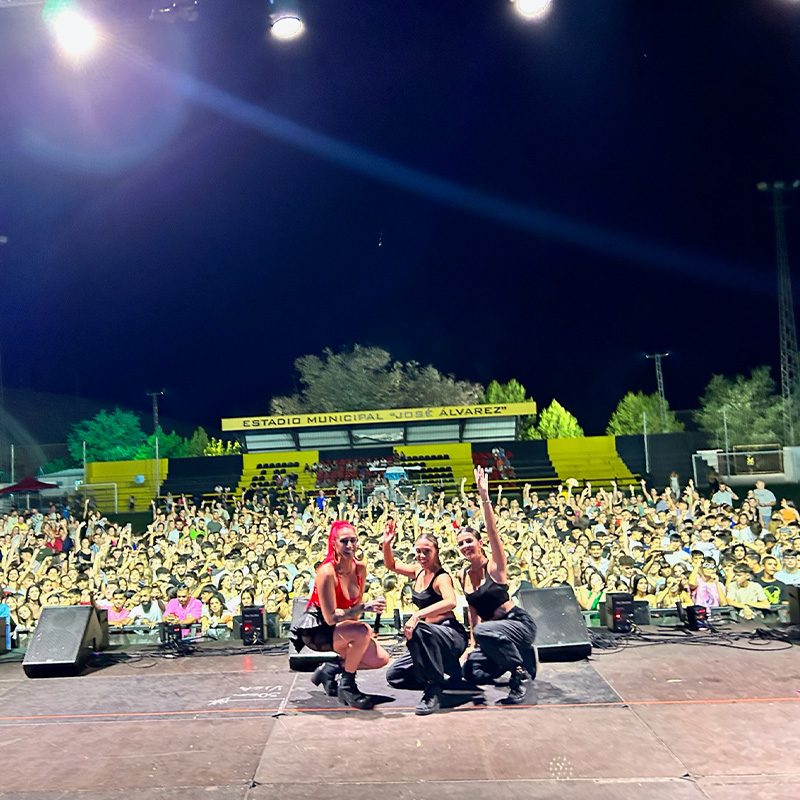 Contratación de Camión Escenario